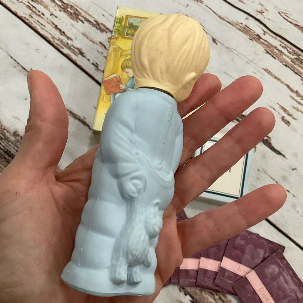 VINTAGE AVON‎ SWEET DREAMS SOMEWHERE LITTLE BOY DECANTER AND AVON TASHA SAMPLES